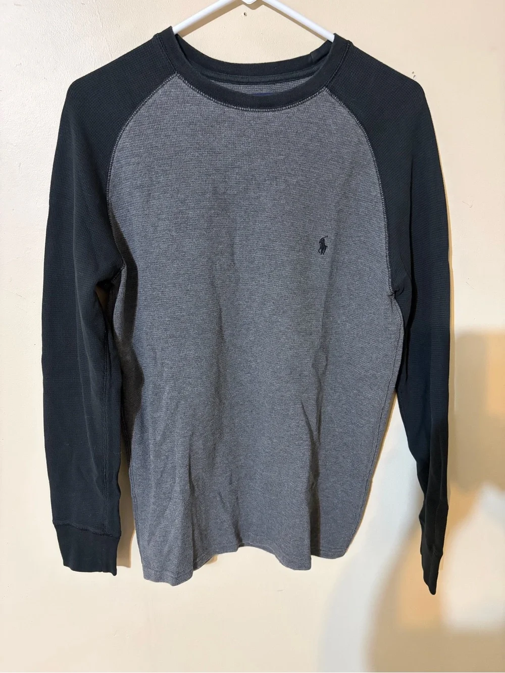 Polo by Ralph Lauren Men’s Raglan Long-Sleeve Crew - Gray & Black M